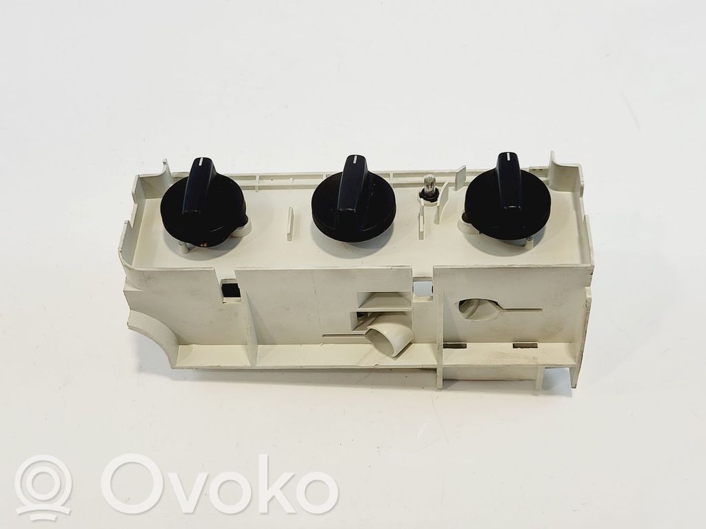BMW 3 E36 Air conditioning/heating control unit 