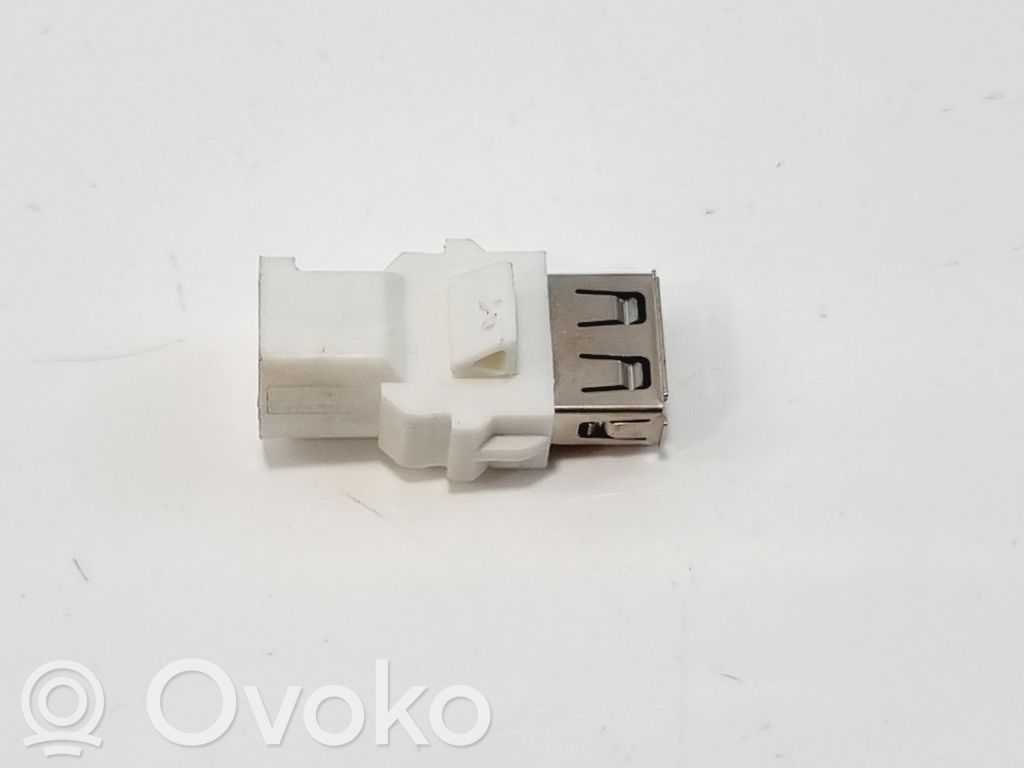 BMW 5 G30 G31 G38 Connettore plug in USB 