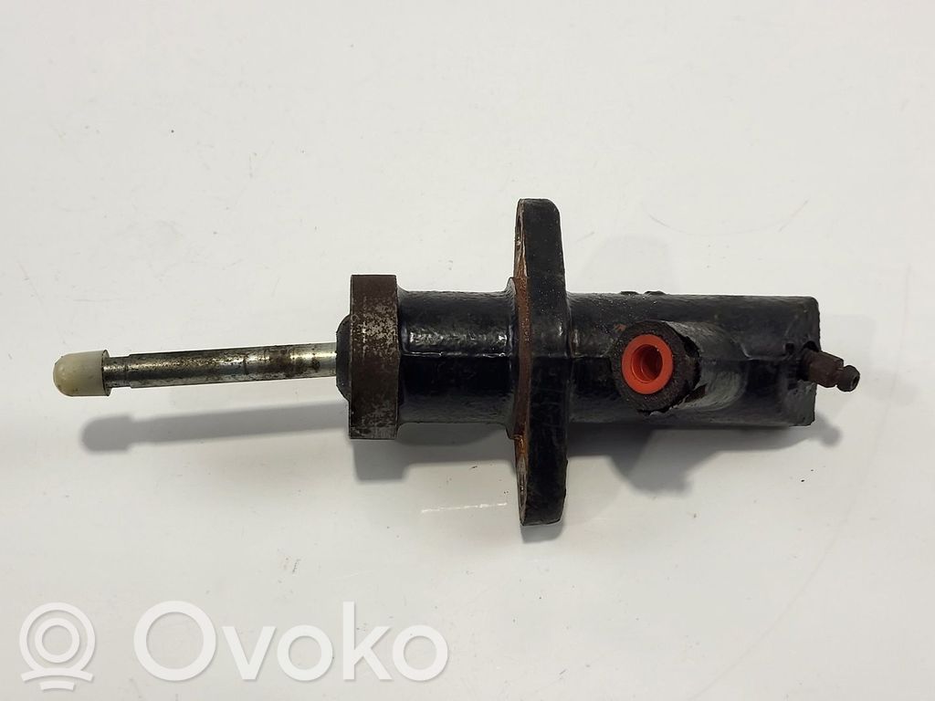 BMW 3 E36 Kytkimen apusylinteri 