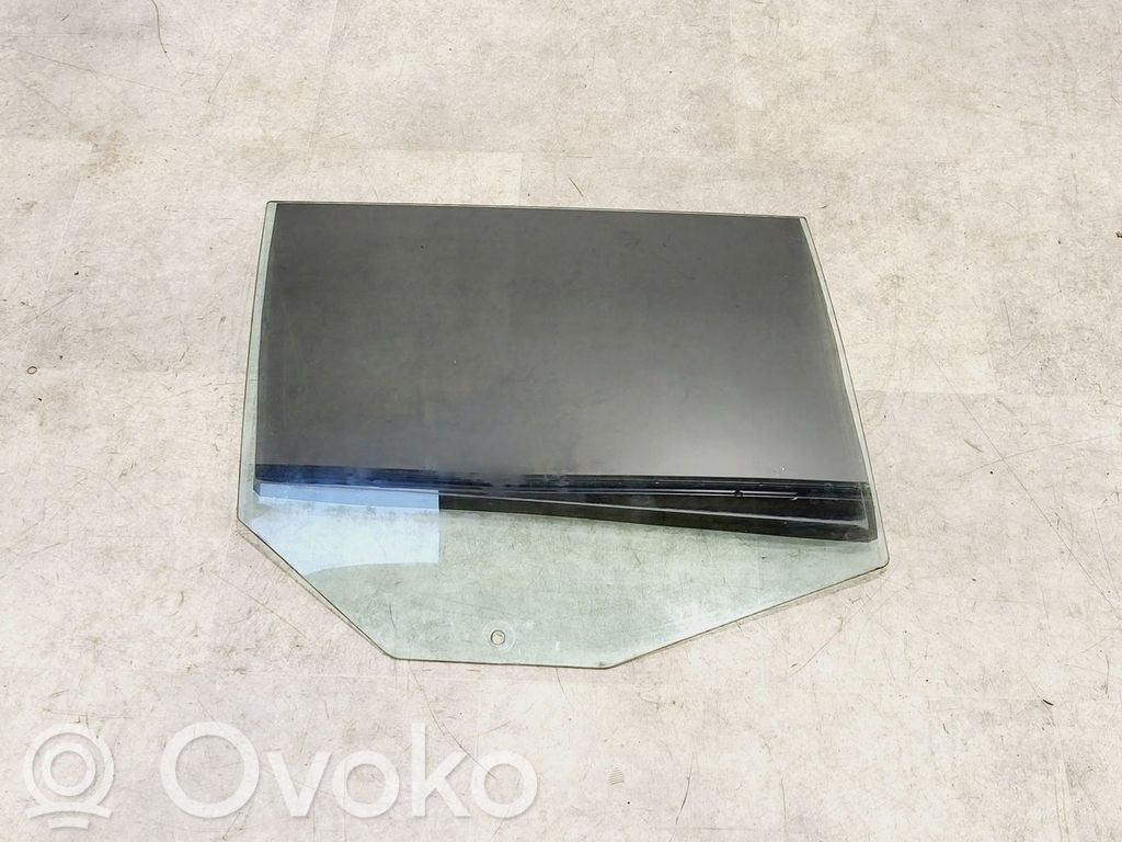 Vidrio lateral trasero   51357044192,51357044192