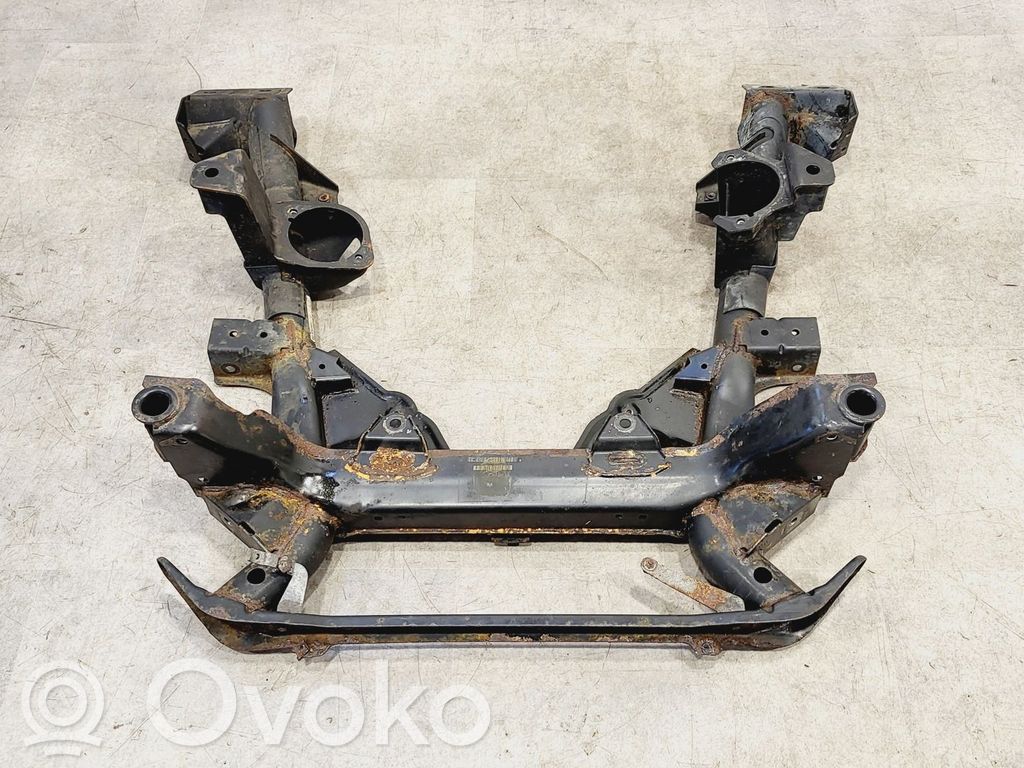 Subcadru frontal   31103415150,31103415150