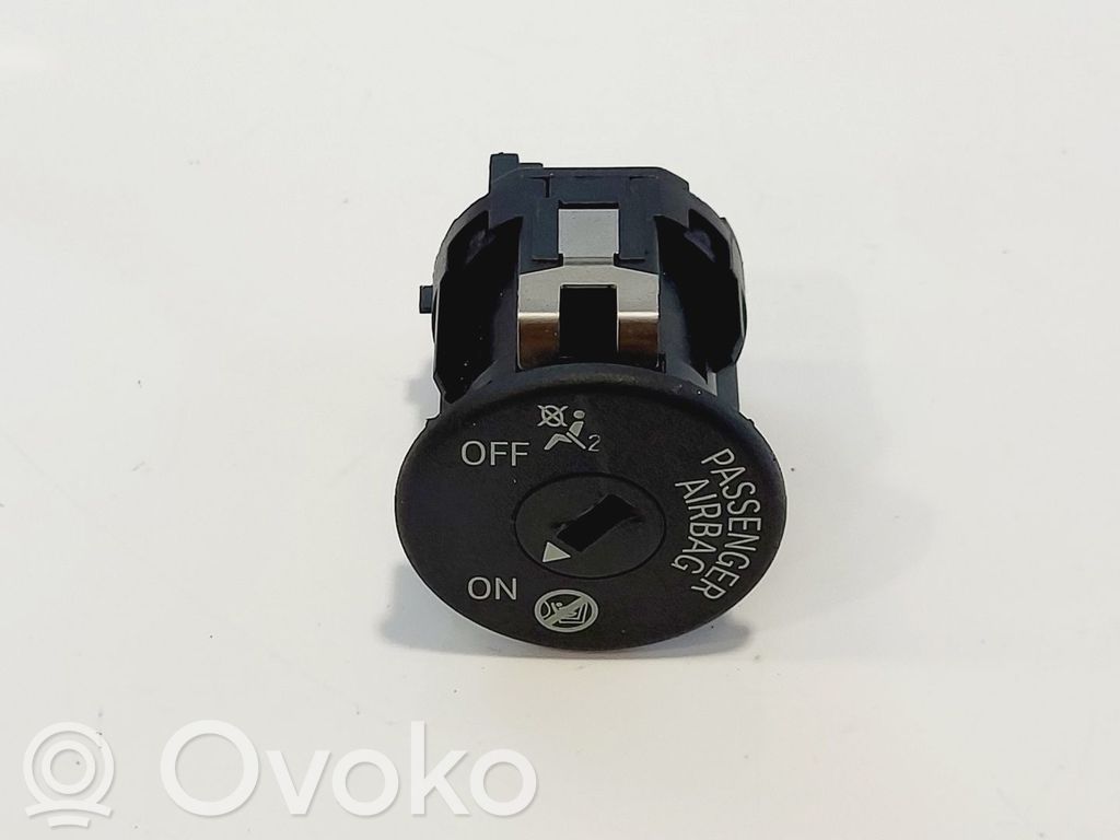 BMW 7 G11 G12 Comutator pornit/oprit airbag pasager 