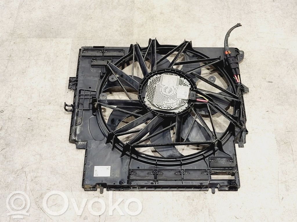 BMW X3 F25 Osłona wentylatora chłodnicy 