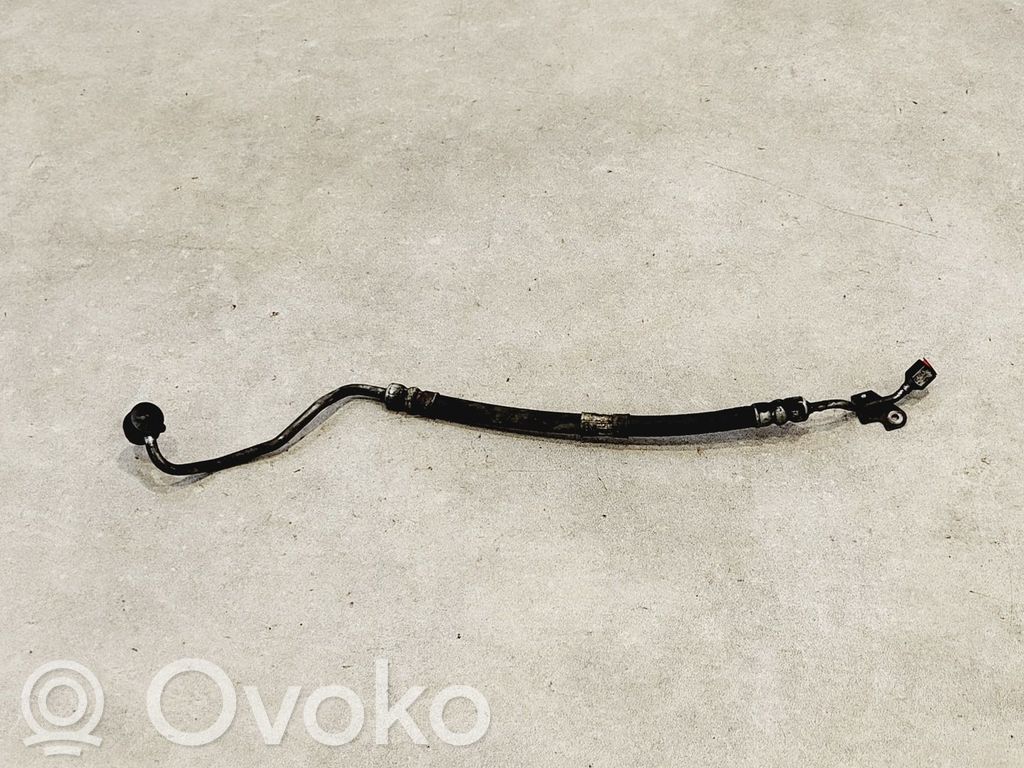Ohjaustehostimen letkusto   32416781747,32416781747