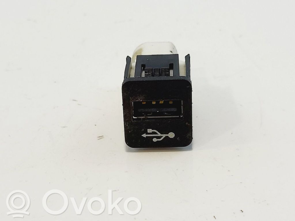 BMW X3 G01 Connettore plug in USB