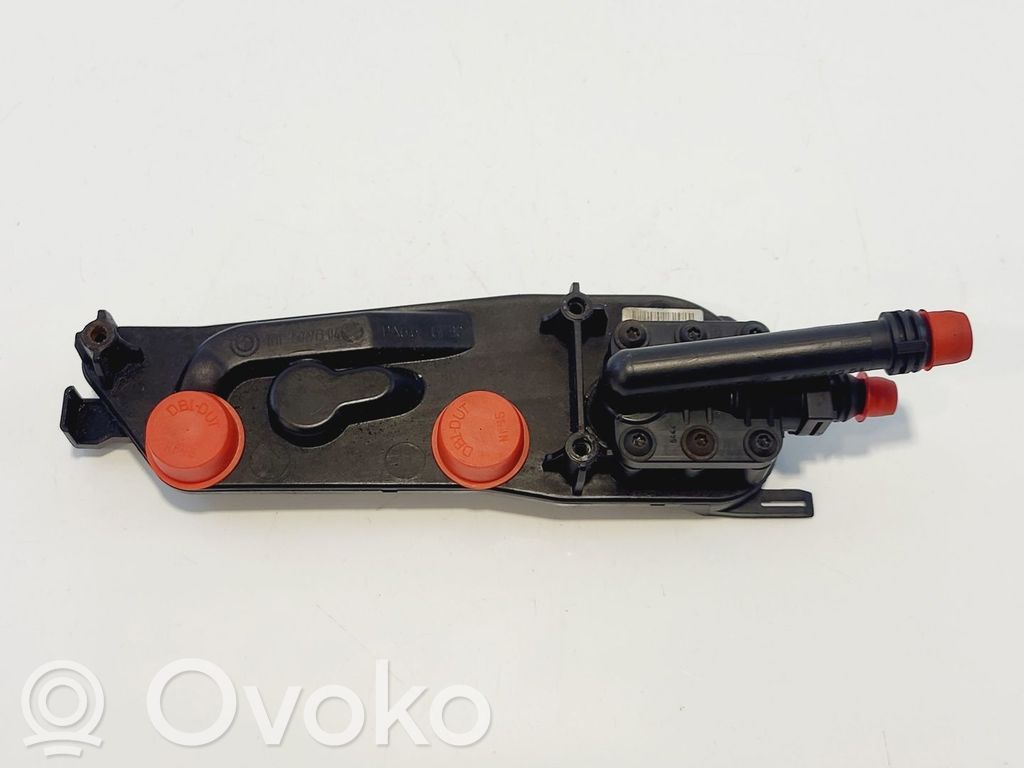BMW 5 E60 E61 Radiator mount bracket 
