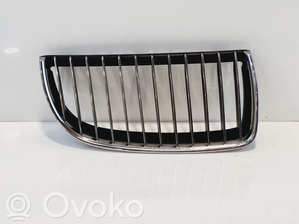 Grille calandre de capot   51137120010,51137120010