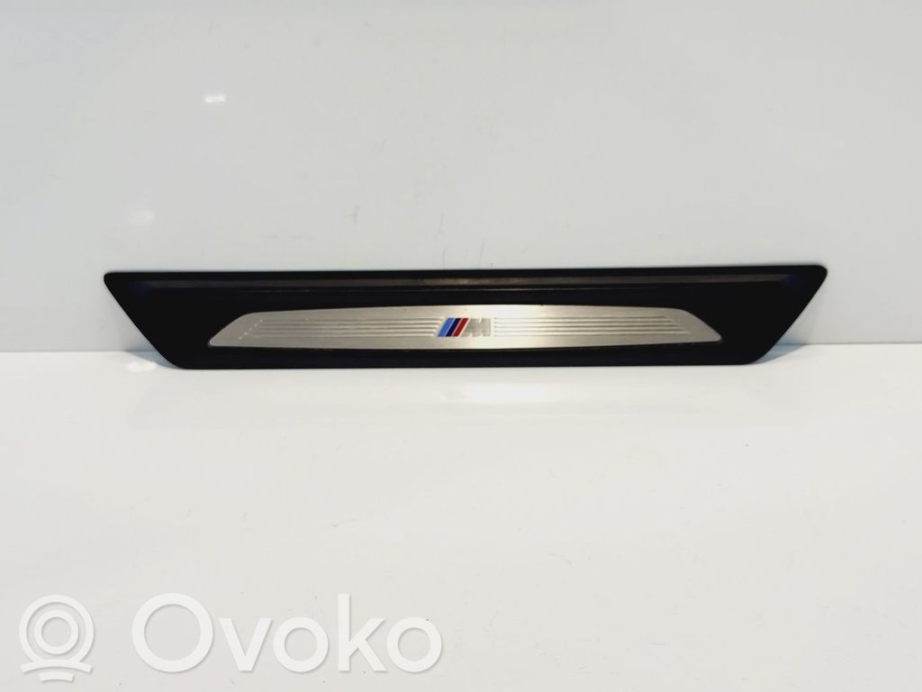 BMW 1 F20 F21 Moldura protectora del borde delantero