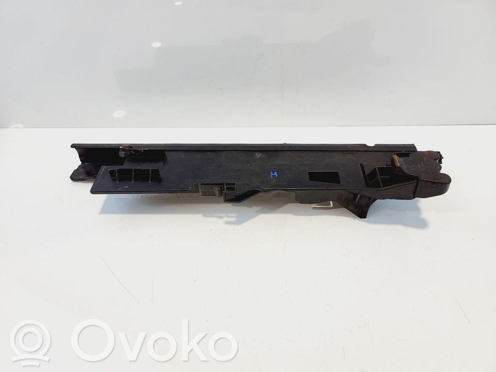 BMW X5 E70 Radiator mount bracket 