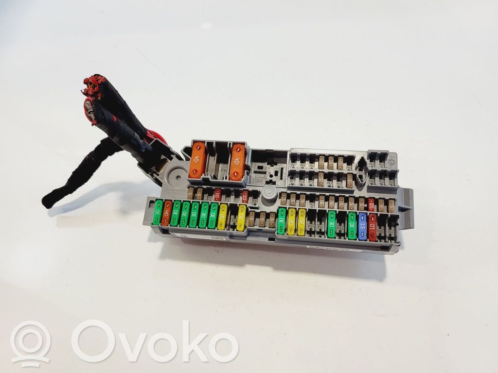 BMW 5 G30 G31 G38 Set cutie siguranțe 