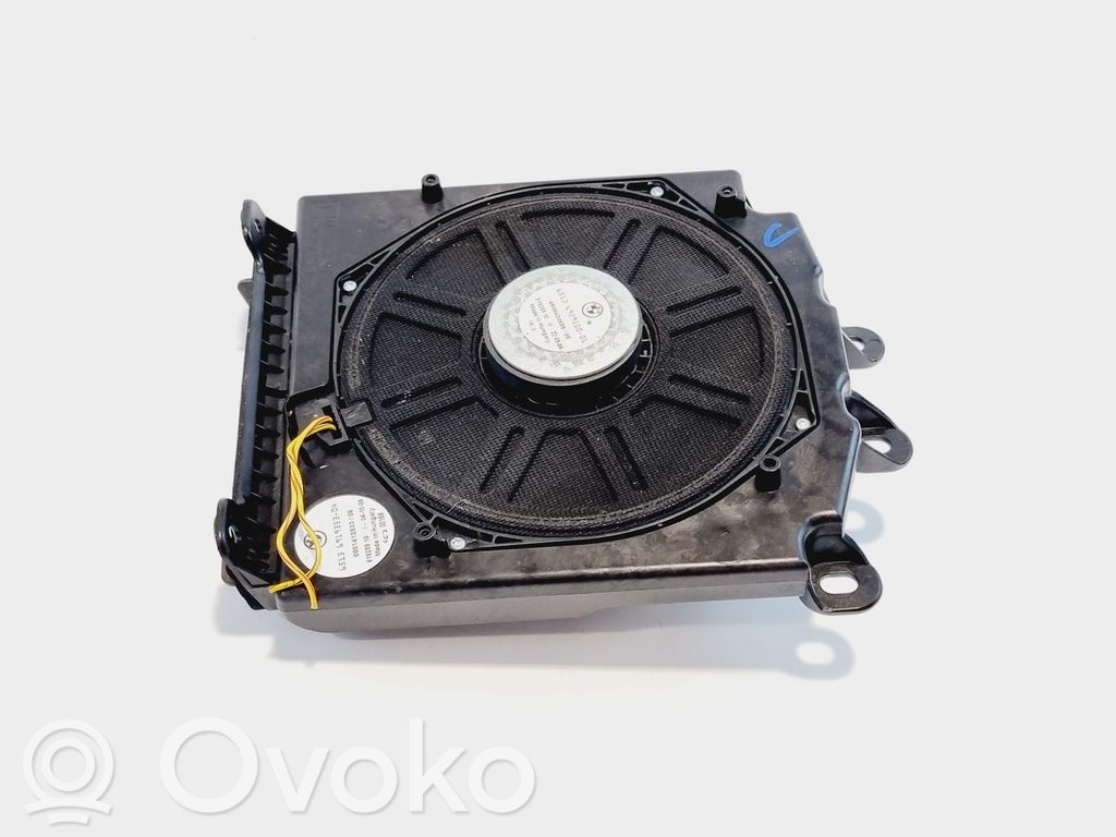 BMW 5 E60 E61 Subwoofer 