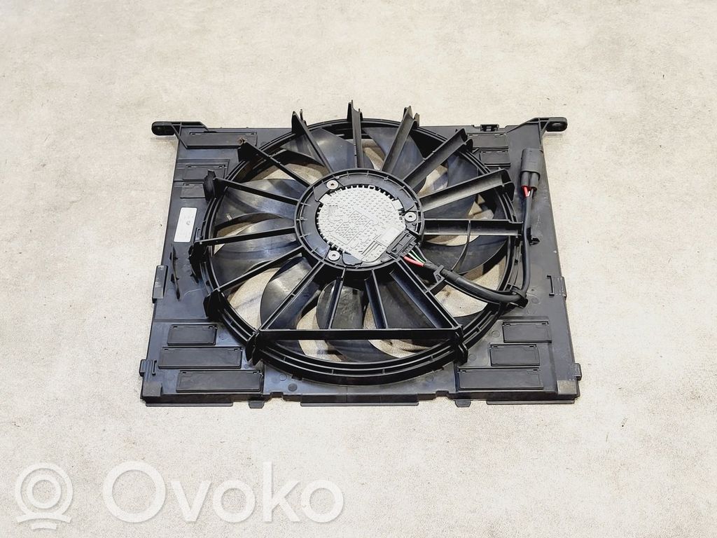 BMW 5 G30 G31 G38 Convogliatore ventilatore raffreddamento del radiatore 