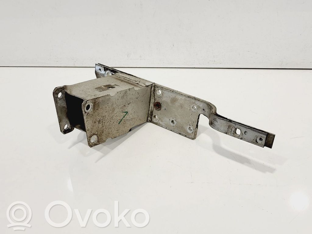 BMW X5 F15 Staffa di rinforzo montaggio del paraurti anteriore 