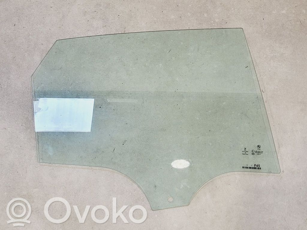 BMW 2 F45 Szyba karoseryjna tylna 