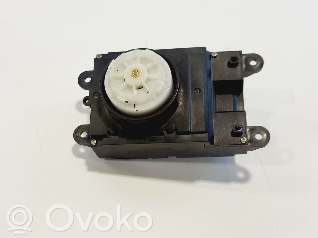 Sonstige Steuergeräte / Module   65826944884,65826944884