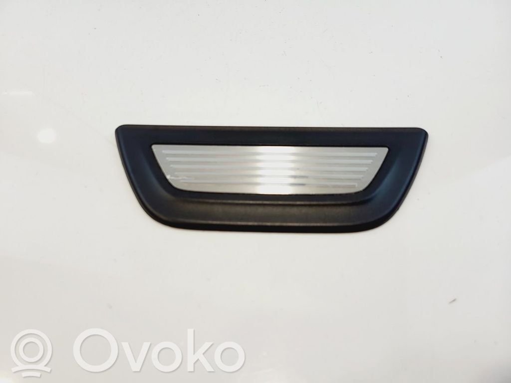 BMW X4 F26 Copertura del rivestimento del sottoporta posteriore 