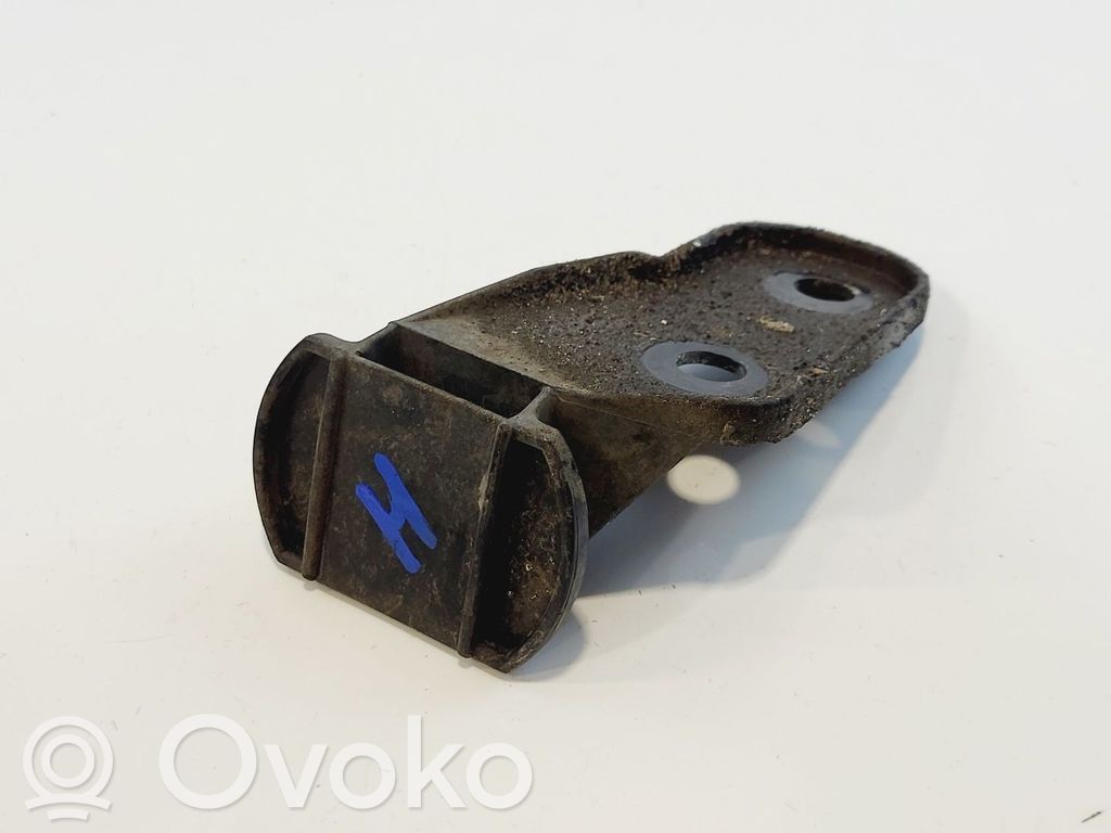 BMW 3 E36 Fender mounting bracket 