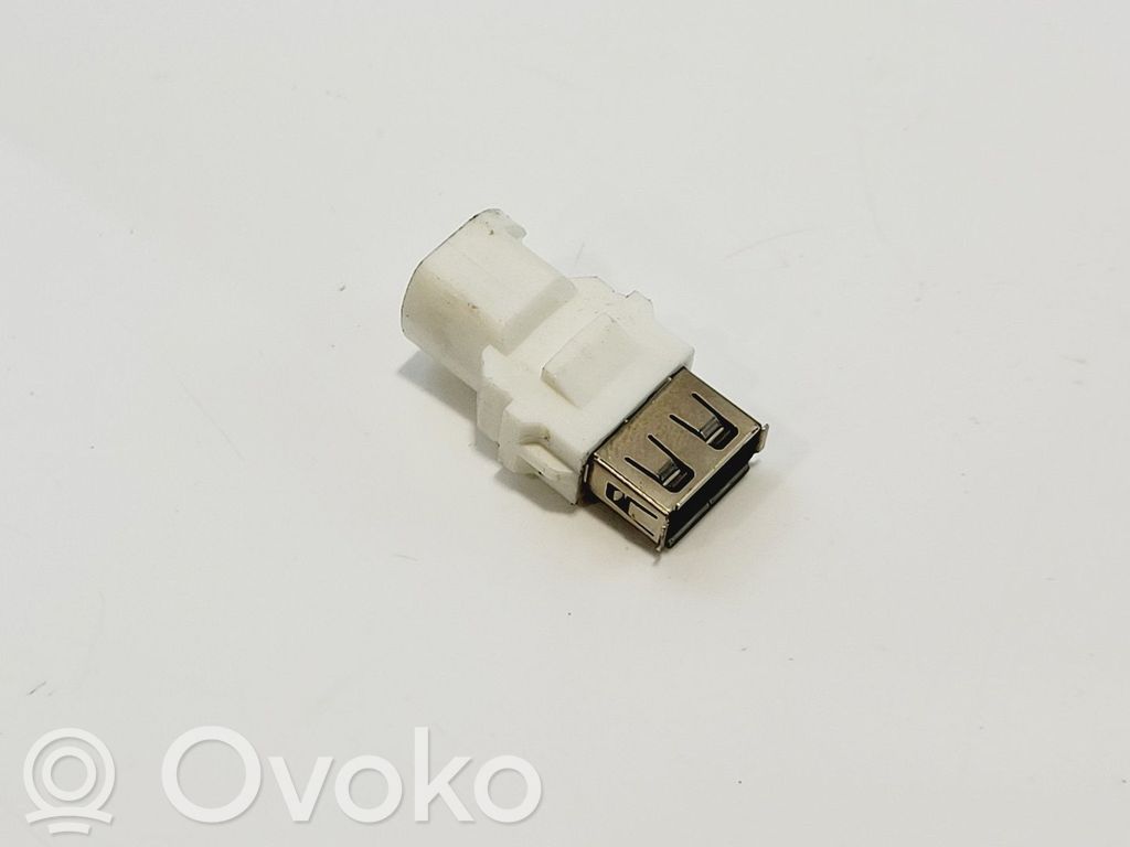 BMW 7 G11 G12 Connettore plug in USB 