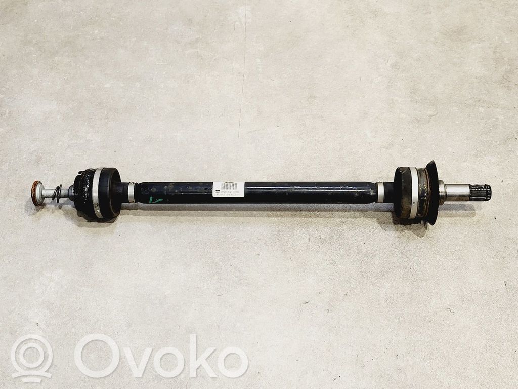 BMW 5 G30 G31 G38 Takavetoakselin kardaaniakseli 