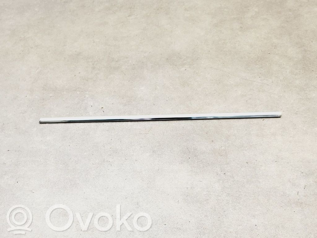 Sivuhelman etulista   51217010541,51217010541