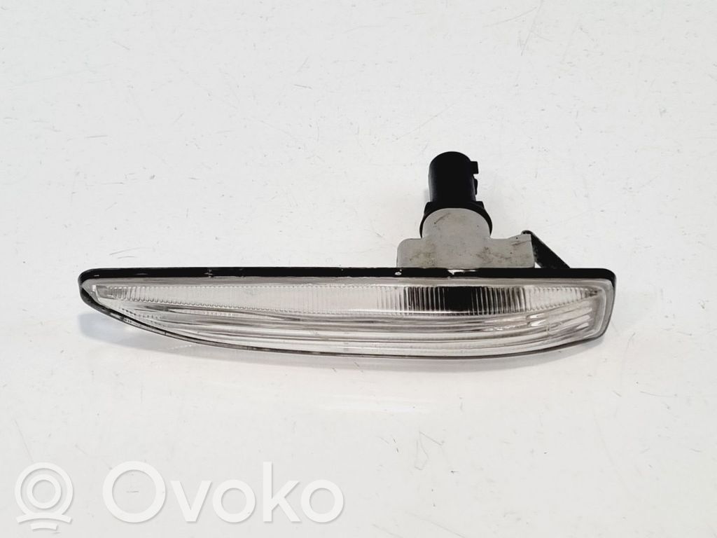 BMW 7 E65 E66 Spiegelblinker 