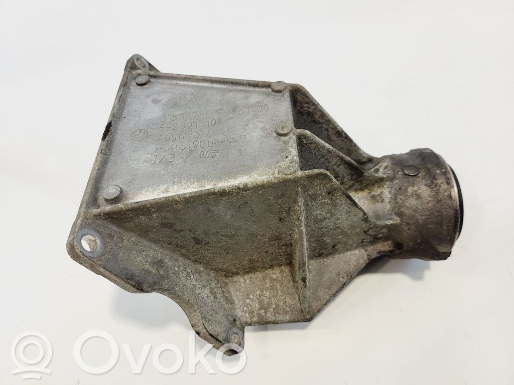 BMW 7 F01 F02 F03 F04 Driveshaft support bearing bracket 