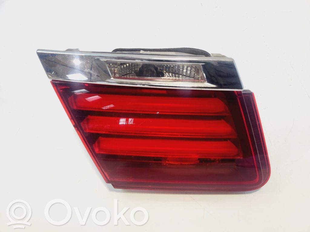 BMW 7 F01 F02 F03 F04 Lampă spate în capacul portbagajului 