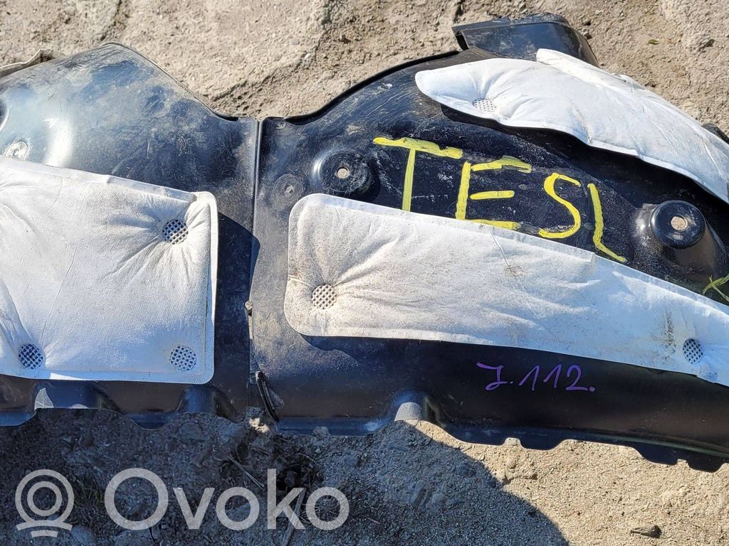 Tesla Model Y Nadkole przednie 