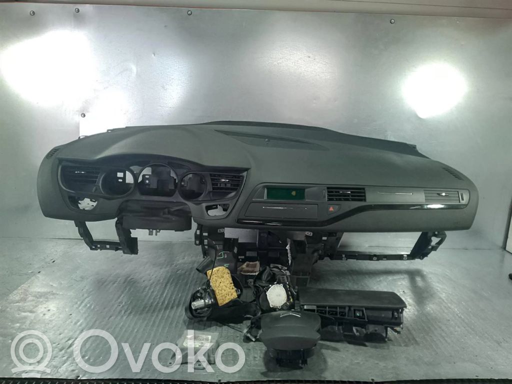 Панель   96700916ZD