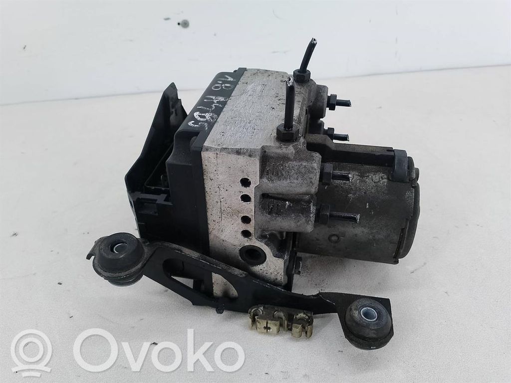 Audi A4 S4 B5 8D ABS Blokas 