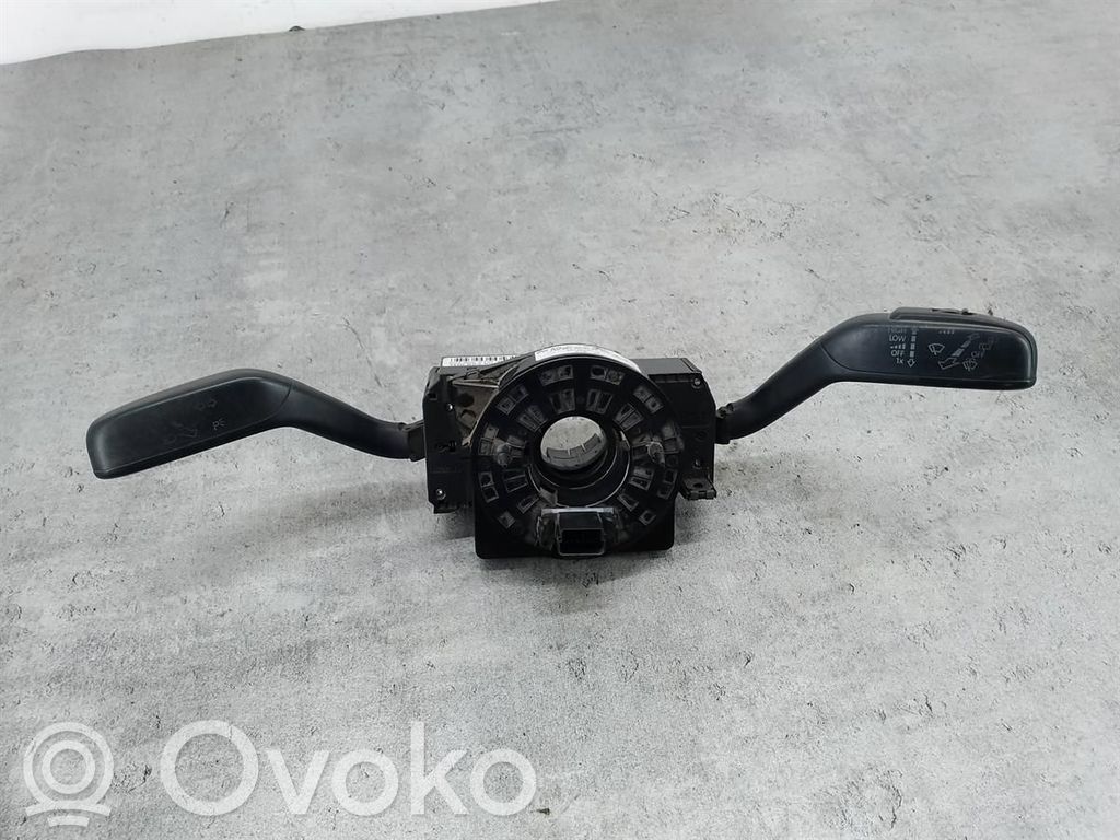 Skoda Roomster (5J) Manetka / Przełącznik kierunkowskazów wycieraczek 
