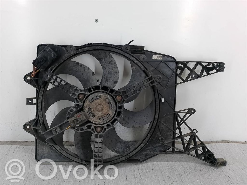 Opel Corsa D Ventilator electric răcire radiator 