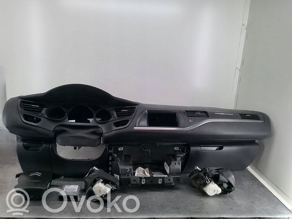 Dashboard   96821775ZD