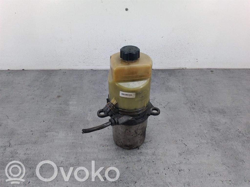 Ford Focus Power steering pump 