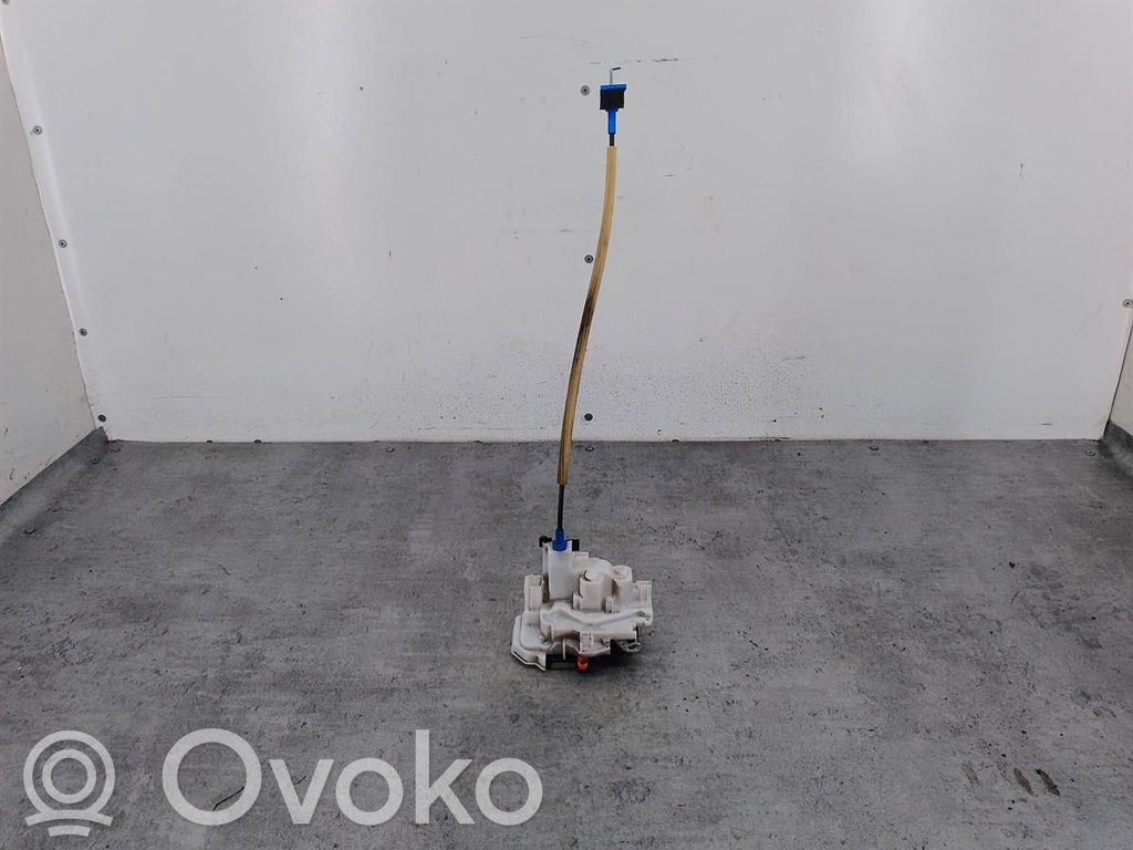 Citroen Nemo Priekšpusē slēdzene 