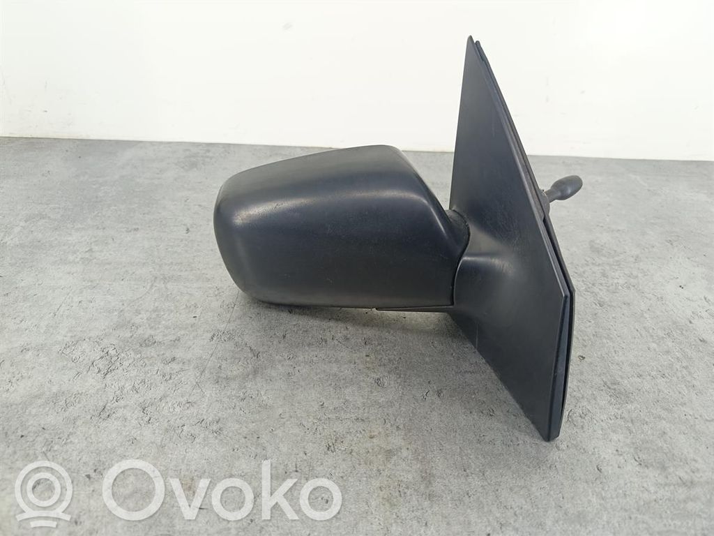 Toyota Yaris Elektryczne lusterko boczne drzwi przednich 