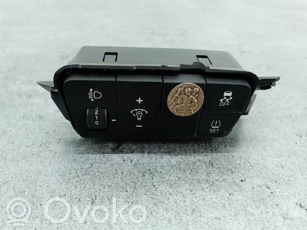 KIA Stonic ESP (stability program) switch 