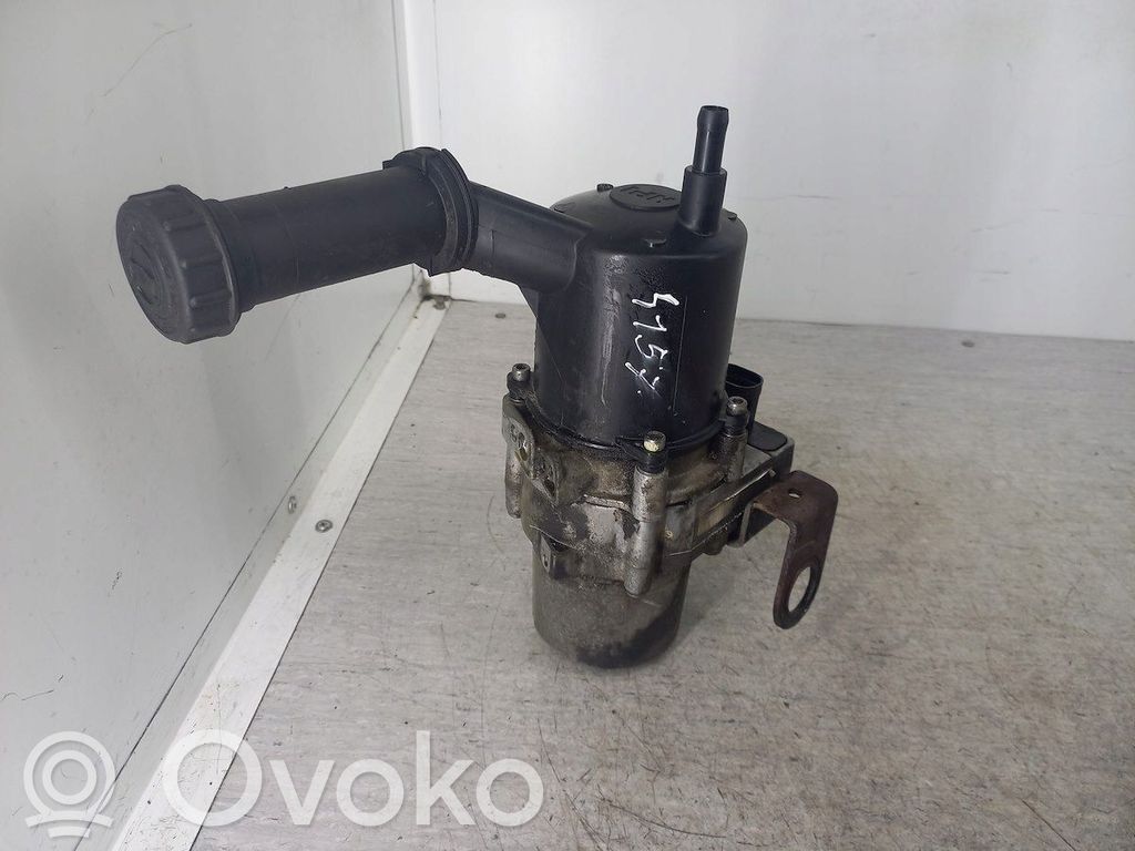 Ohjaustehostimen pumppu