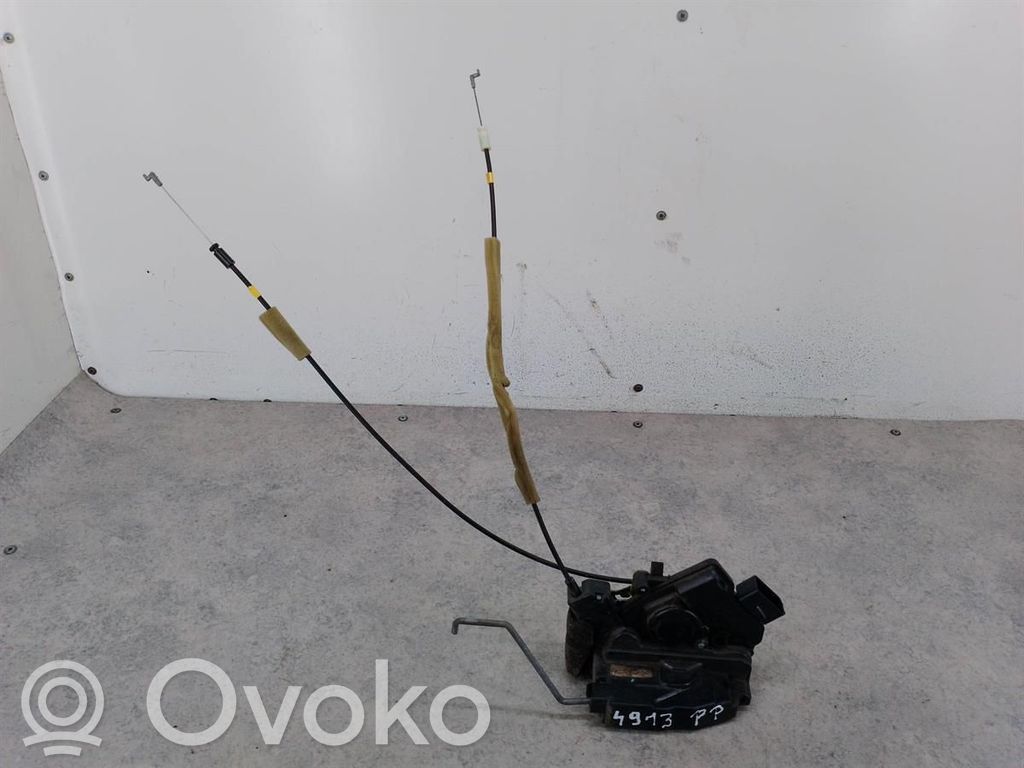 Mazda 5 Priekšpusē slēdzene 