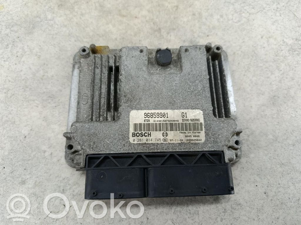 Komputer / Sterownik ECU silnika   96859901