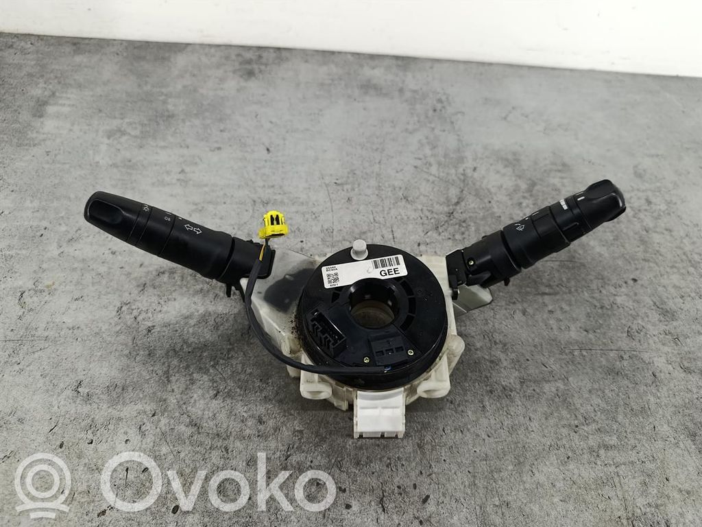 Nissan Micra Commodo, commande essuie-glace/phare 