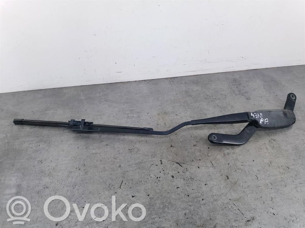 Ford Focus C-MAX Front wiper blade arm 