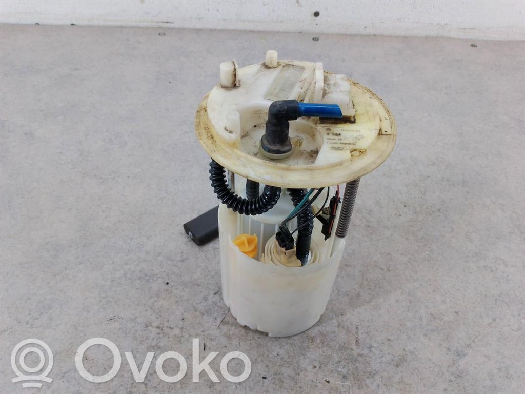 Opel Corsa D Bomba interna de combustible 