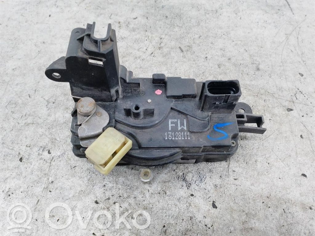 Opel Astra H Etuoven lukko 