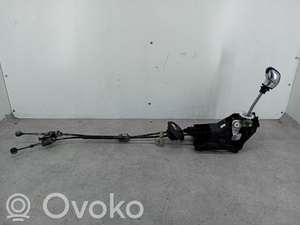 Peugeot 2008 I Gear shifter/selector 