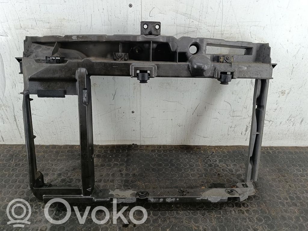 Citroen C3 Picasso Radiatoru panelis 