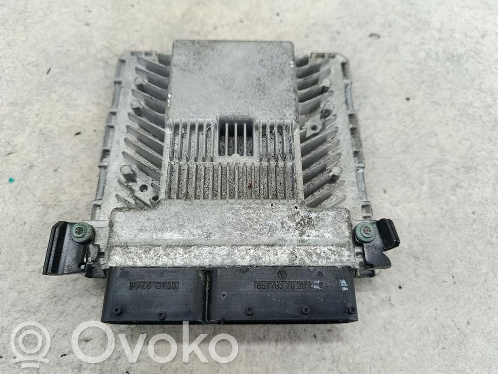 Engine control unit/module ECU   4F0907552D