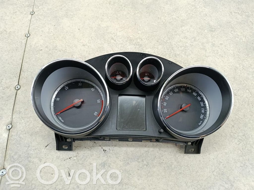 Opel Insignia A Speedometer (instrument cluster) 