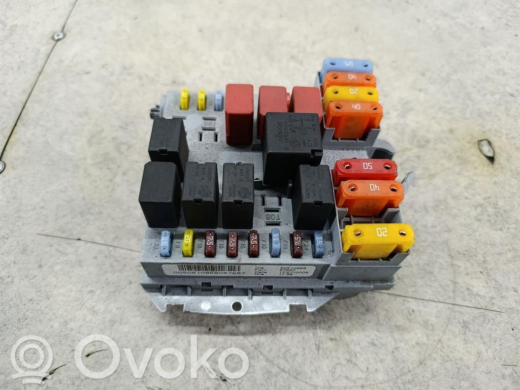 Alfa Romeo 159 Drošinātāju kaste (komplekts) 