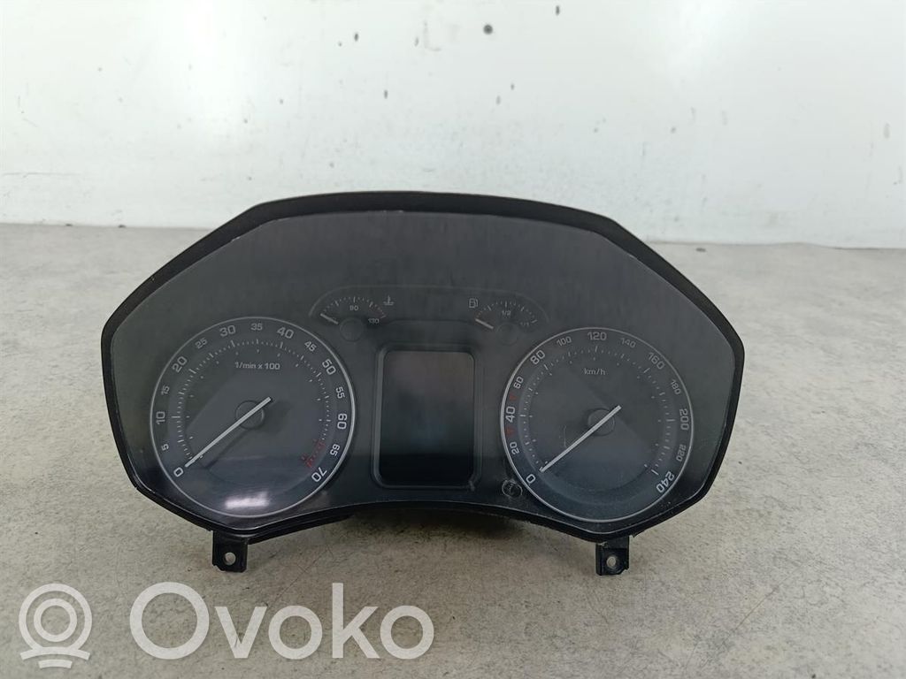 Skoda Octavia Mk2 (1Z) Licznik / Prędkościomierz 